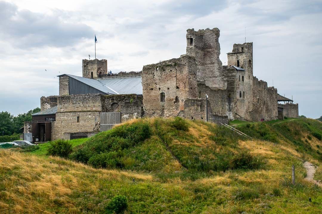 Рыцарский замок в Раквере